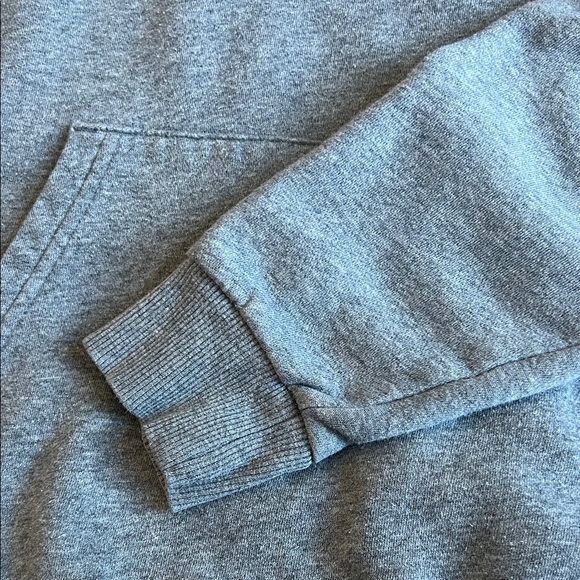 Under Armour Hoodies in Burgundy, Gray, and Olive EUC Men’s Small - Picture 9 of 13